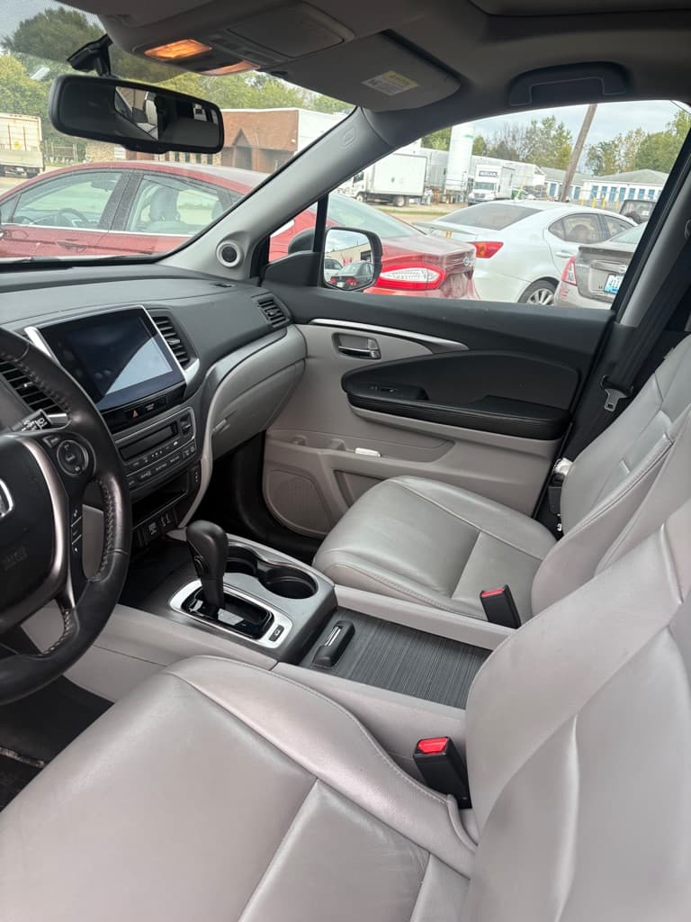 Photo 3 of 2016 Honda Pilot EX-L